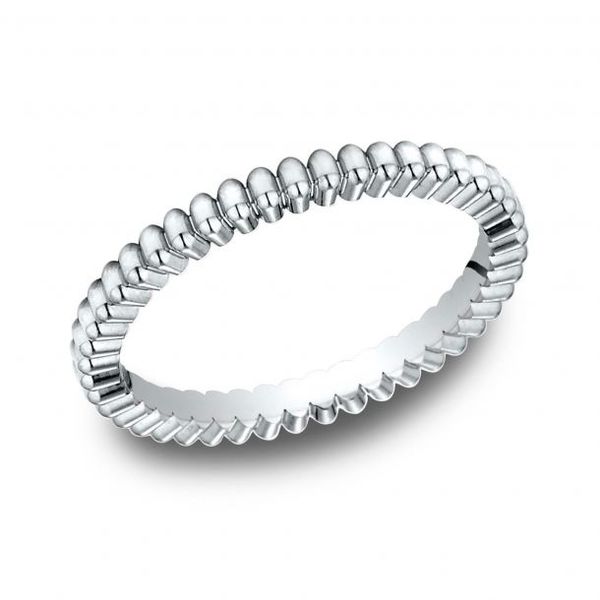 Women's Gold Wedding Band Dominion Jewelers Falls Church, VA