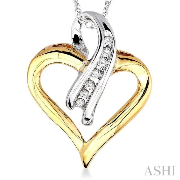 DIAMOND HEART PENDANT/NECKLACE Dondero's Jewelry Vineland, NJ