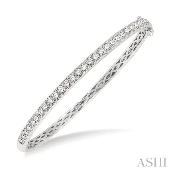 STACKABLE DIAMOND BANGLE BRACELET Dondero's Jewelry Vineland, NJ