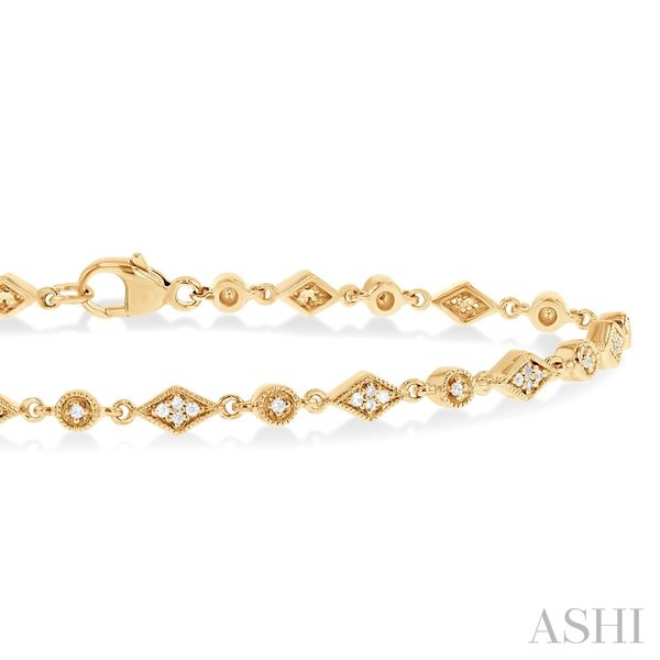 DIAMOND FASHION BRACELET Dondero's Jewelry Vineland, NJ