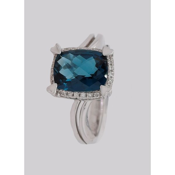 Gemstone Ring Dondero's Jewelry Vineland, NJ