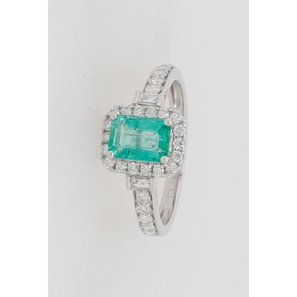 Gemstone Ring Dondero's Jewelry Vineland, NJ