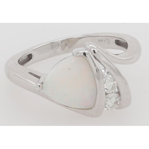 Gemstone Ring Dondero's Jewelry Vineland, NJ