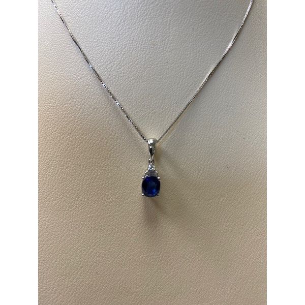 SAPPHIRE and DIAMOND PENDANT Dondero's Jewelry Vineland, NJ