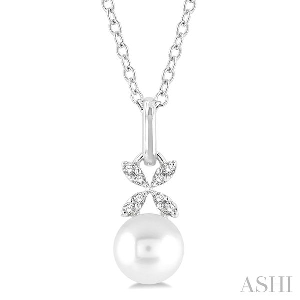 PEARL and DIAMOND FASHION NECKLACE Dondero's Jewelry Vineland, NJ