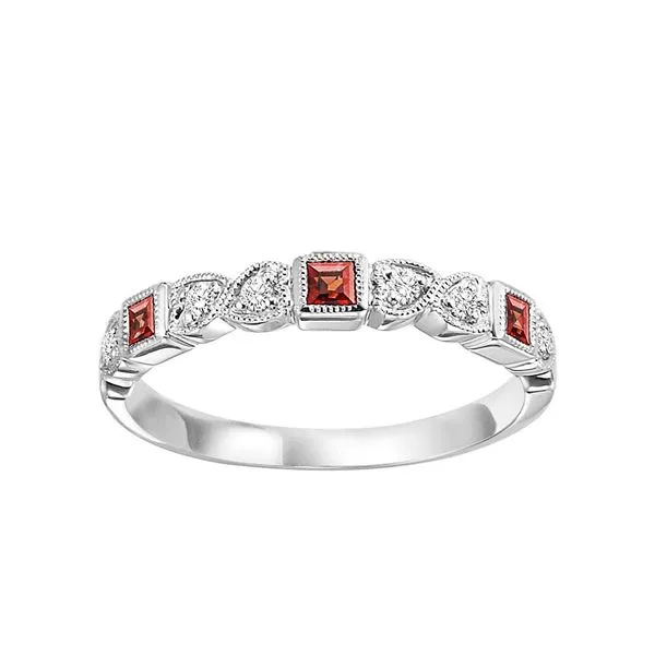 10kt White Gold Garnet Ring Don's Jewelry & Design Washington, IA
