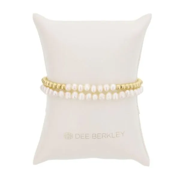 Classic Pearl Bracelet Set Don's Jewelry & Design Washington, IA