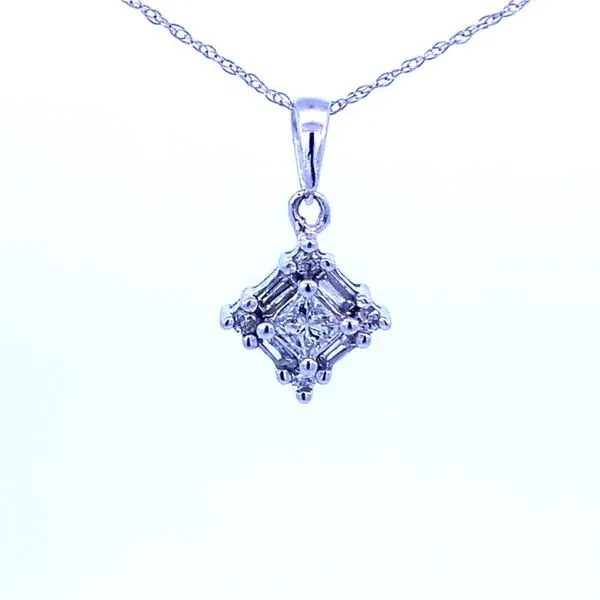 Pendant Douglas Diamonds Faribault, MN
