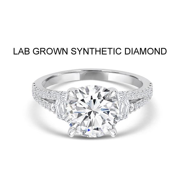 Engagement Ring Draeb Jewelers Inc Sturgeon Bay, WI