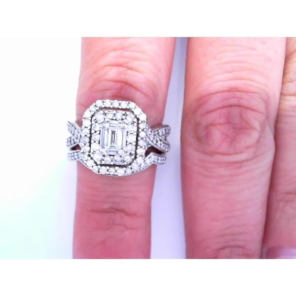 Engagement Ring Dream Jewelers Chicago, IL