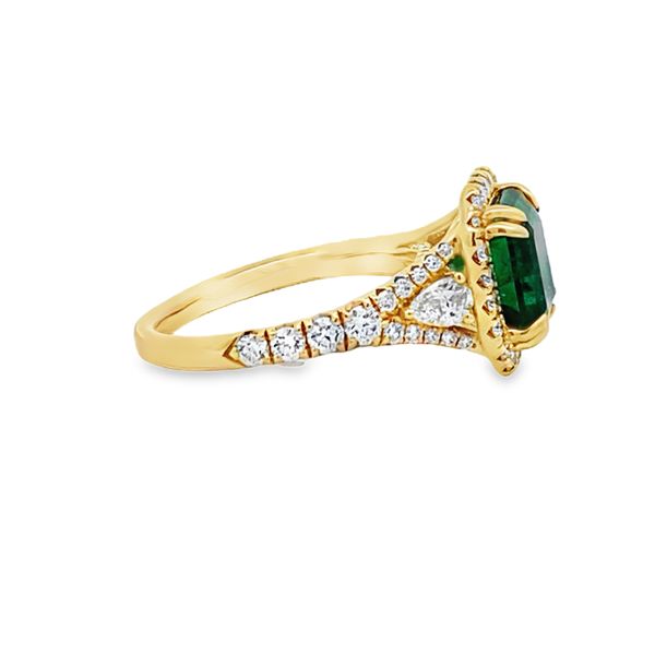 Emerald Diamond Halo Ring Image 2 Elgin's Fine Jewelry Baton Rouge, LA