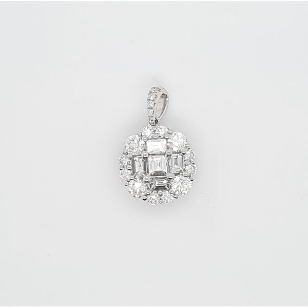 18K White Gold Diamond Pendant Elgin's Fine Jewelry Baton Rouge, LA