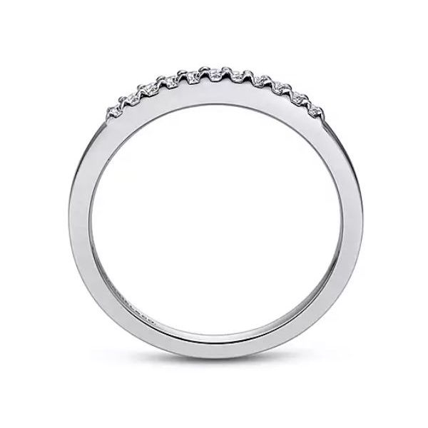 14K White Gold Shared Prong Diamond Wedding Band Image 2 Ellsworth Jewelers Ellsworth, ME