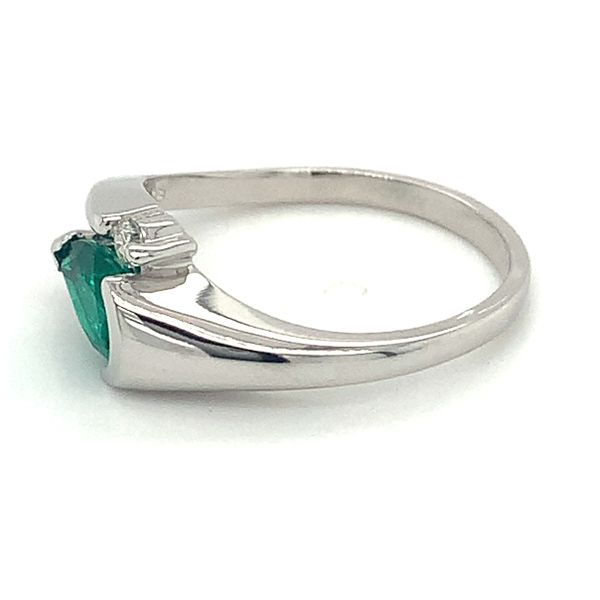14K White Gold Pear Shape Created Emerald Fashion Ring Image 2 Ellsworth Jewelers Ellsworth, ME