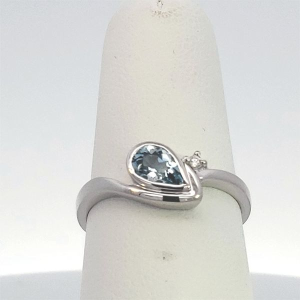 14K White Gold Pear Shaped Aquamarine Ring with Diamond Round Ellsworth Jewelers Ellsworth, ME