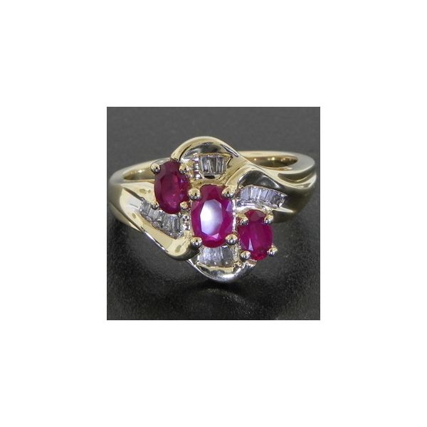 14K Yellow Gold Estate Ring with Oval Rubies Ellsworth Jewelers Ellsworth, ME