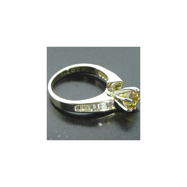 14K Yellow Gold Golden Sapphire Estate Ring Image 2 Ellsworth Jewelers Ellsworth, ME