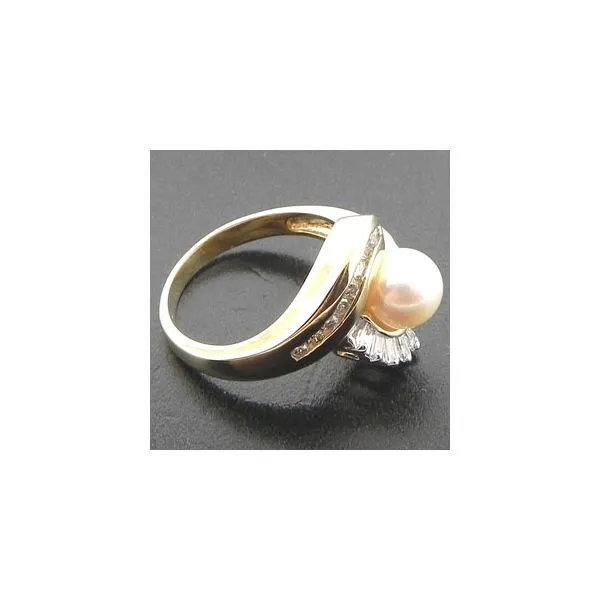 Estate Ring Image 2 Ellsworth Jewelers Ellsworth, ME