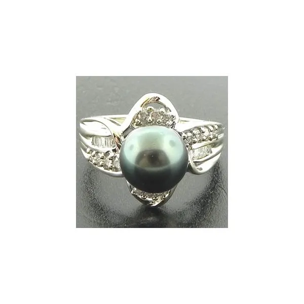 14K White Gold Tahitian Pearl Estate Ring Ellsworth Jewelers Ellsworth, ME