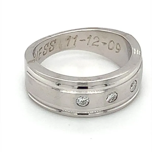 14K White Gold Estate Ring Image 4 Ellsworth Jewelers Ellsworth, ME