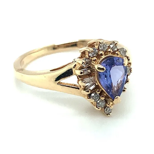 Estate Ring Image 2 Ellsworth Jewelers Ellsworth, ME
