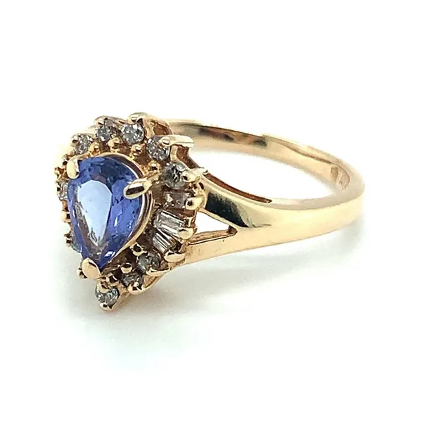 Estate Ring Image 4 Ellsworth Jewelers Ellsworth, ME