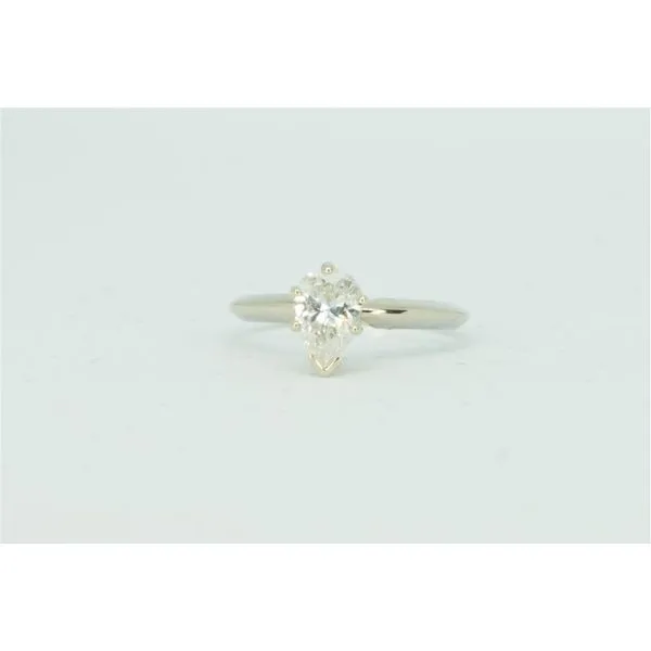 Amazing Traditional Engagement Rings