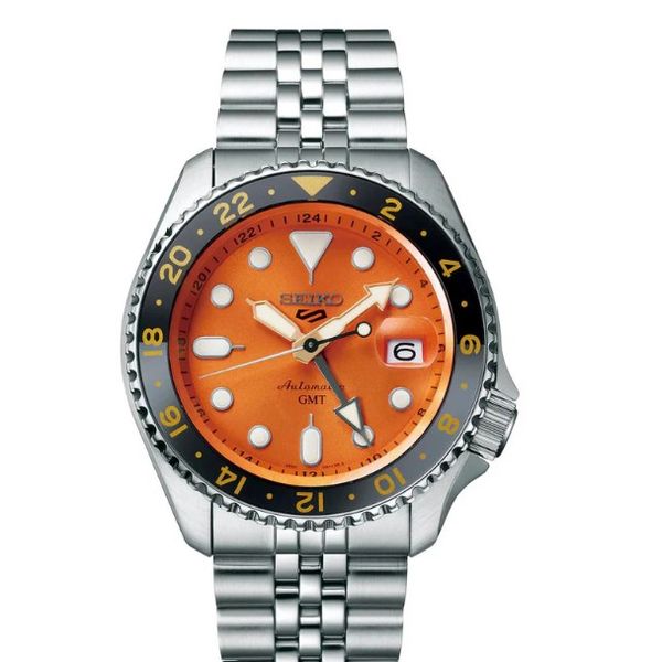 Seiko Essentials Quartz Chronograph Silver Dial SSB425