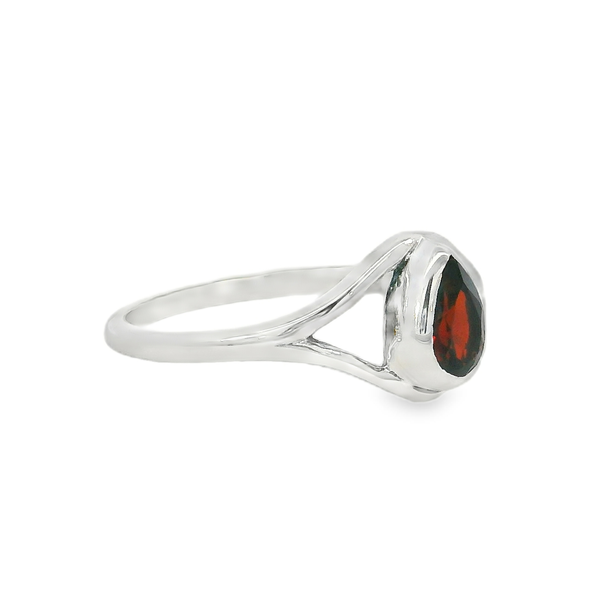 Sterling Silver Split Shank Garnet Ring - Size 7 Image 2 Erica DelGardo Jewelry Designs Houston, TX