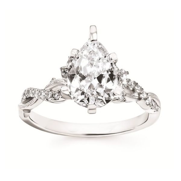 DIAMOND ENGAGEMENT RING Erickson Jewelers Iron Mountain, MI