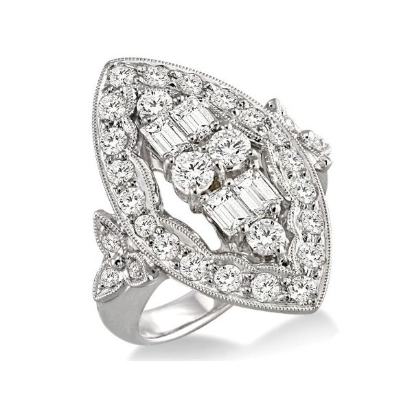 DIAMOND RING Erickson Jewelers Iron Mountain, MI