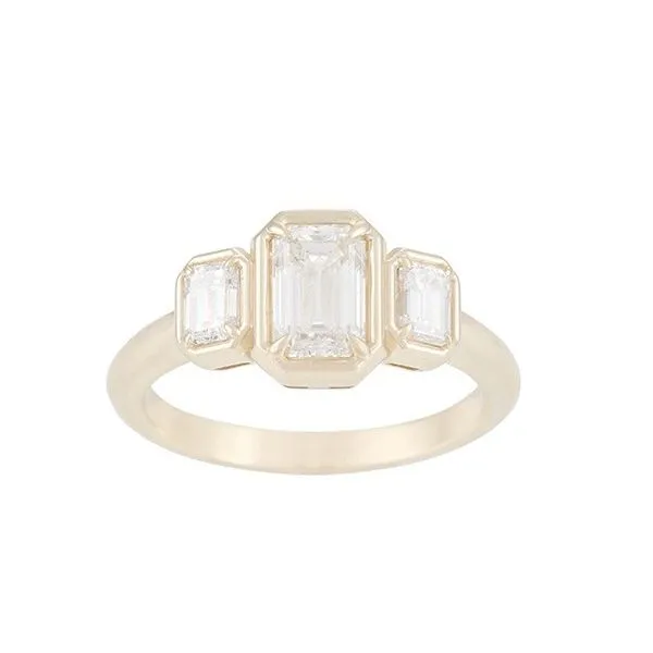 DIAMOND THREE STONE RING Erickson Jewelers Iron Mountain, MI