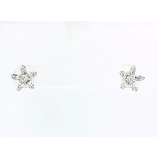 Lab Grown Diamond Earrings Erickson Jewelers Iron Mountain, MI