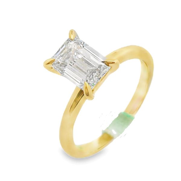 LAB GROWN ENGAGEMENT RING Erickson Jewelers Iron Mountain, MI