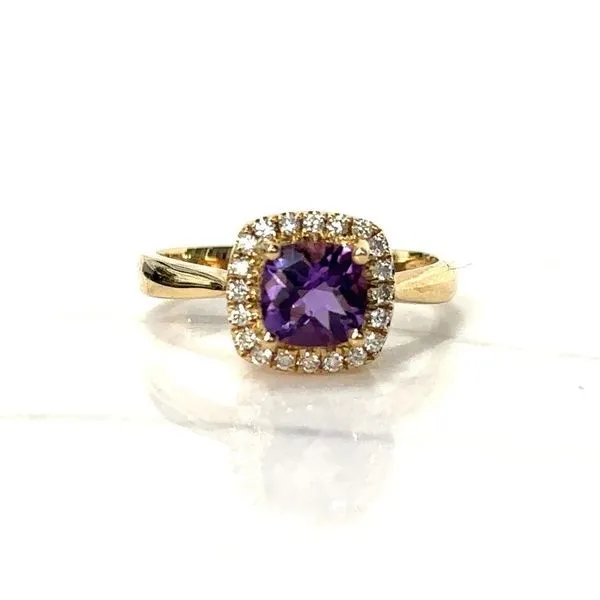 AMETHYST RING Erickson Jewelers Iron Mountain, MI