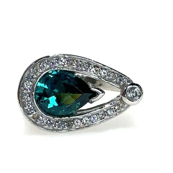 CARIBBEAN BLUE QUARTZ RING Image 2 Erickson Jewelers Iron Mountain, MI