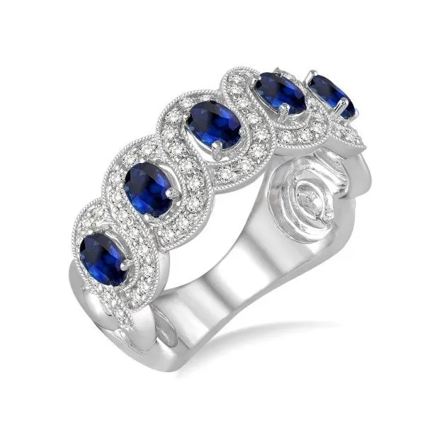 SAPPHIRE AND DIAMOND RING Erickson Jewelers Iron Mountain, MI