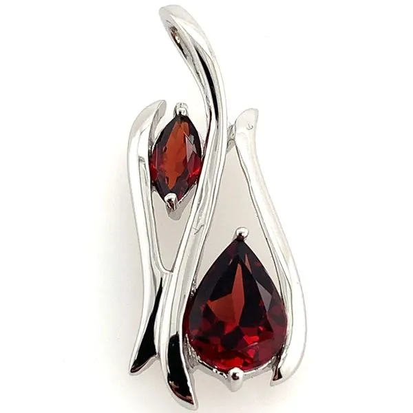 GARNET PENDANT Erickson Jewelers Iron Mountain, MI