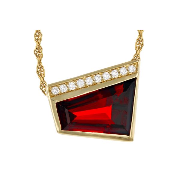 GARNET NECKLACE Erickson Jewelers Iron Mountain, MI