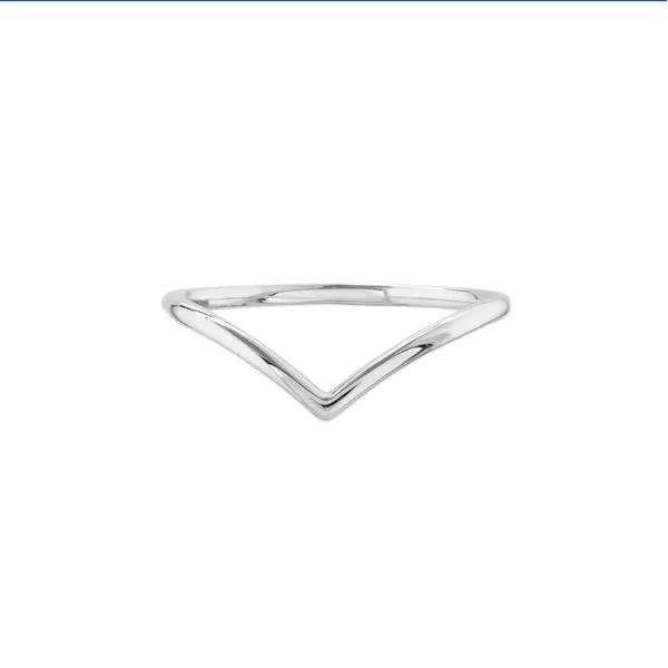14KW chevron ring Falls Jewelers Concord, NC