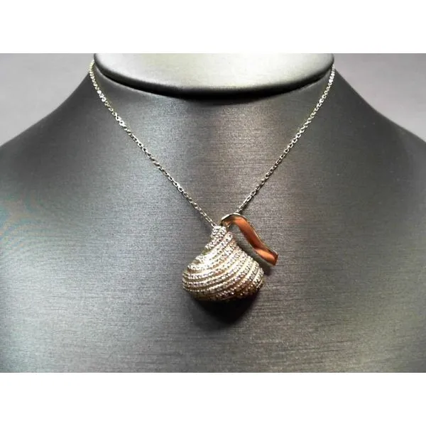 Pendant Fanedos Jewelry  FAIRFIELD, CT