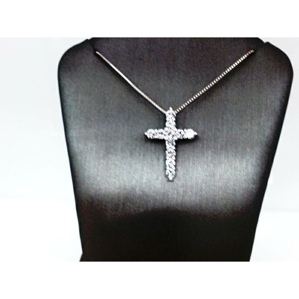 Pendant Fanedos Jewelry  FAIRFIELD, CT