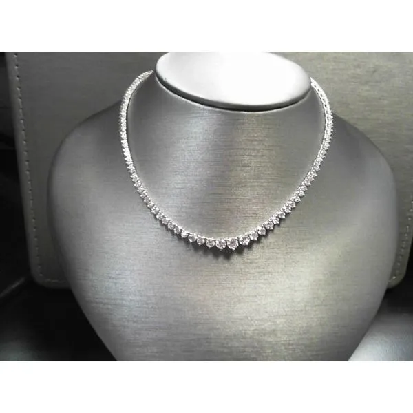 Necklace Fanedos Jewelry  FAIRFIELD, CT