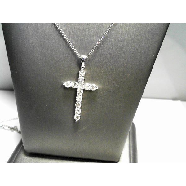 Necklace Fanedos Jewelry  FAIRFIELD, CT