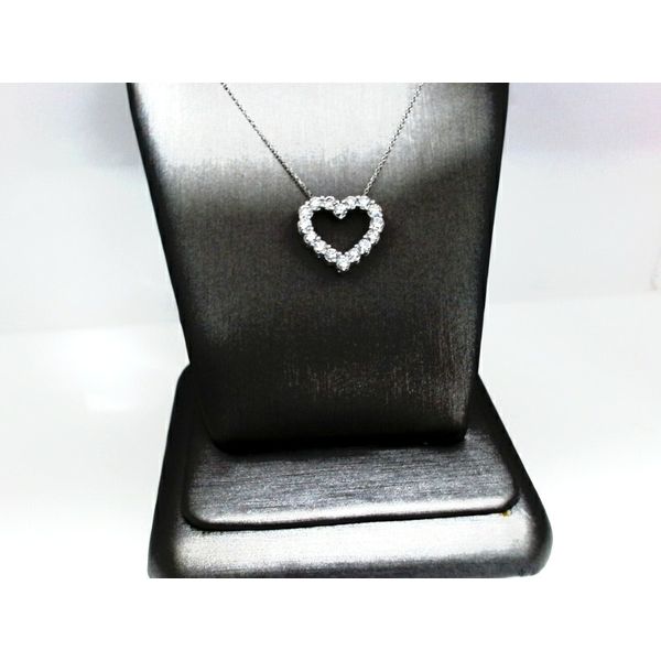 Necklace Fanedos Jewelry  FAIRFIELD, CT