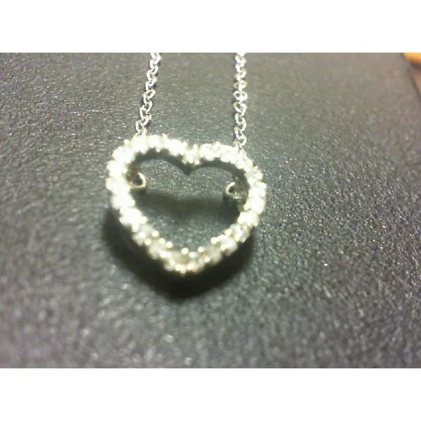Charm/Pendant Fanedos Jewelry  FAIRFIELD, CT