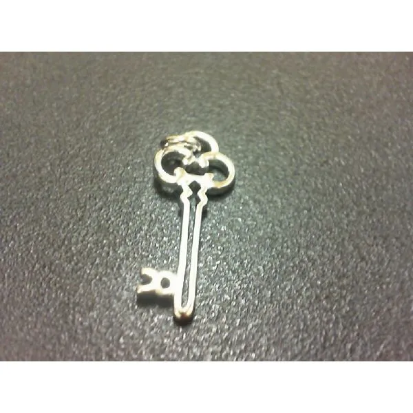 Charm/Pendant Fanedos Jewelry  FAIRFIELD, CT