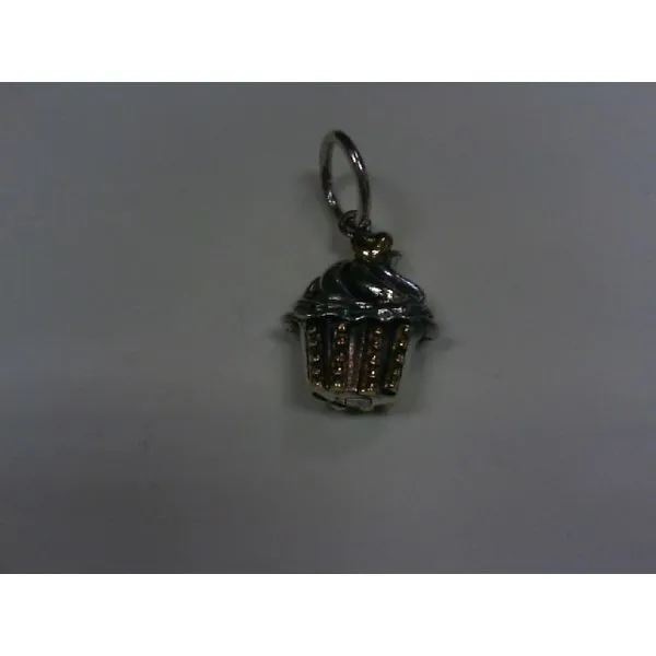 Charm/Pendant Fanedos Jewelry  FAIRFIELD, CT