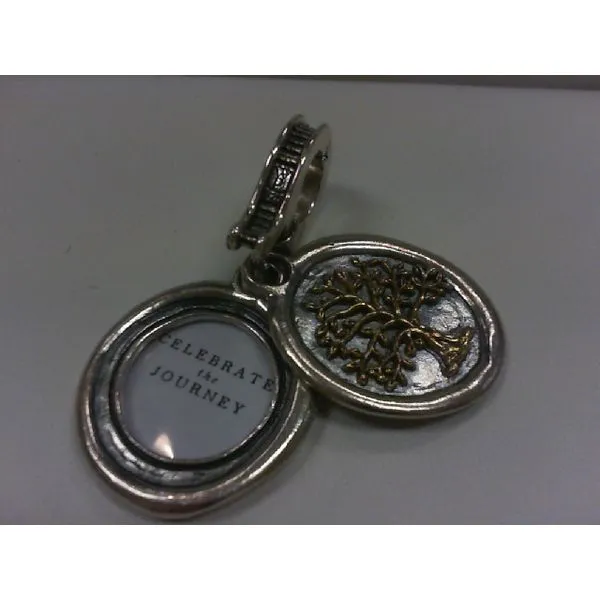 Charm/Pendant Fanedos Jewelry  FAIRFIELD, CT