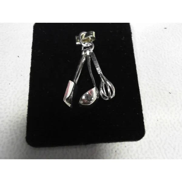 Charm/Pendant Fanedos Jewelry  FAIRFIELD, CT